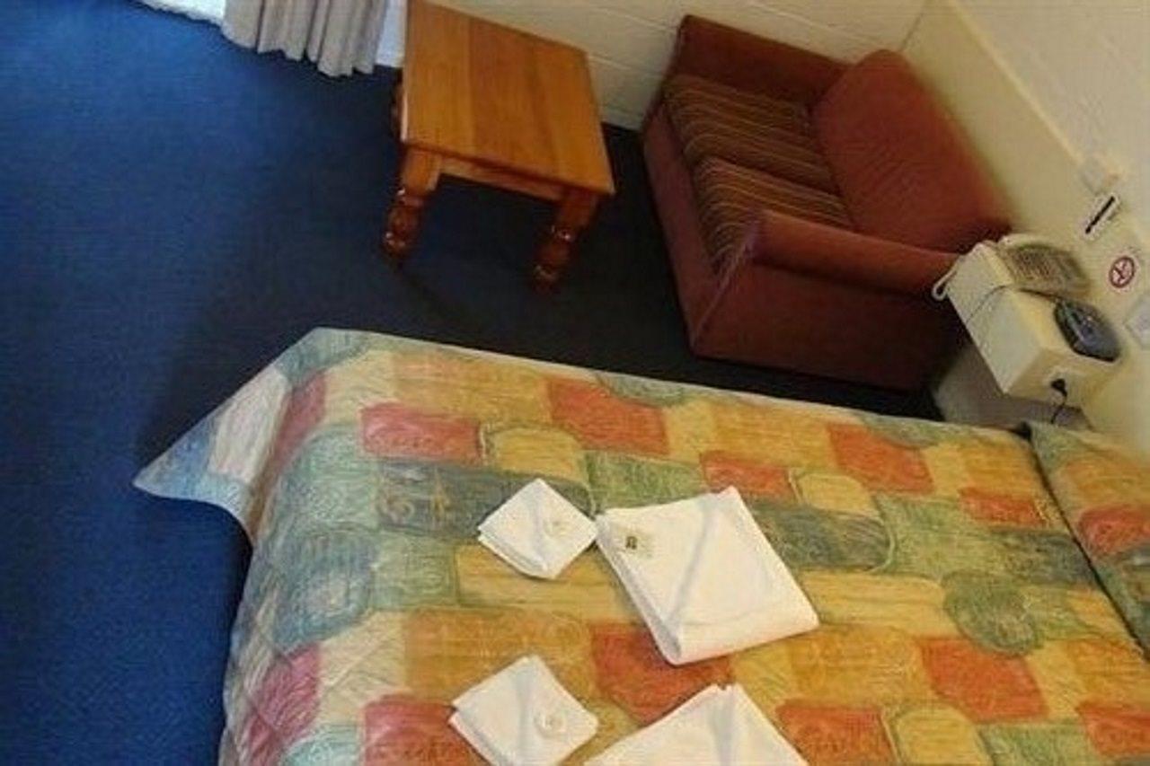 Pathfinder Motel Мелбърн Екстериор снимка