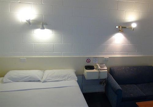 Pathfinder Motel Мелбърн Екстериор снимка